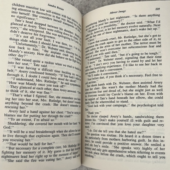 Sandra Brown Mirror Image - Picture 4 of 5